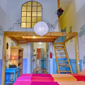  Vandrerhjem Lavender Circus Hostel, Doubles & Ensuites Ungarn