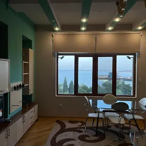 Апартаменты Old Sea View