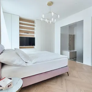 Apartment High Heaven