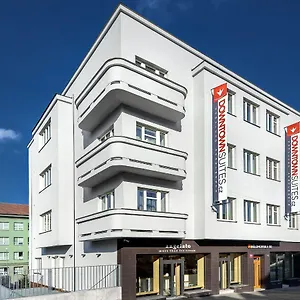 Apartment Downtown Belohorska